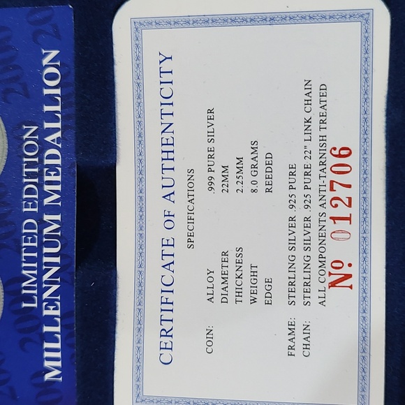 Millennium Medallion new in box with COA - Picture 4 of 4